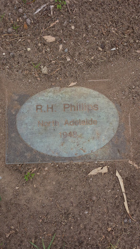 Magarey Grove R.h. Phillips 1948 Tribute Plaque