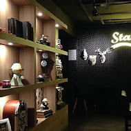 StayReal Café