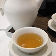 Cha Cha Thé 采采食茶文化
