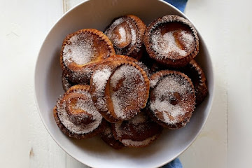 Weekend Casual Cinnamon Sugar Popovers 