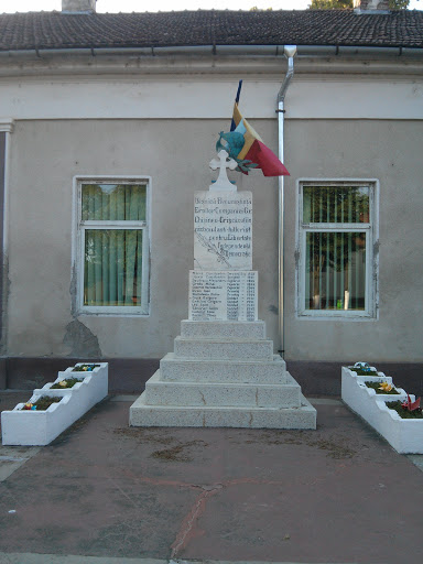 Monumentul Eroilor Chișineu-Criș