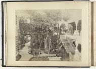 Binnenplaats en tuin van Hotel du Nil in Egypte