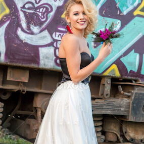 I love my bouquet by Paul Padurariu - Wedding Bride