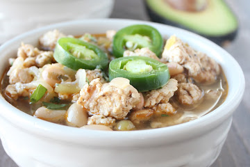Slow Cooked White Chicken Chili