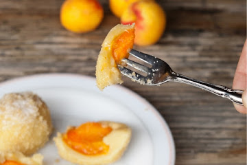 Marillenknödel Recipe (Apricot Dumplings)