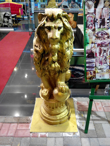 Lion With Ball Statue 