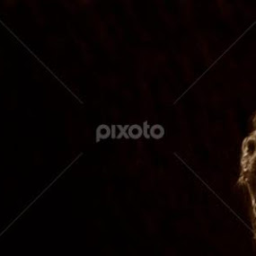 A little experiment by Audarya Herath - People Fashion