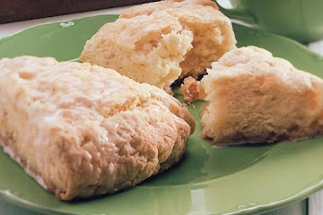 Apple-Ginger Scones