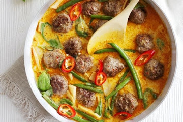 Red Thai meatball curry