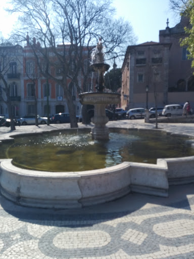 Fountain by Barrio Alto
