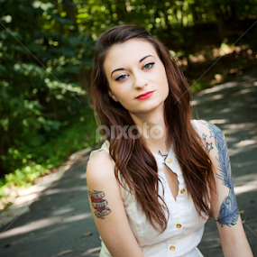 Nikki by Dayton Brown - People Portraits of Women