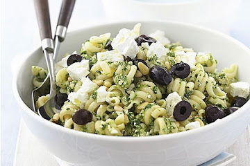 Spinach pesto pasta with olives