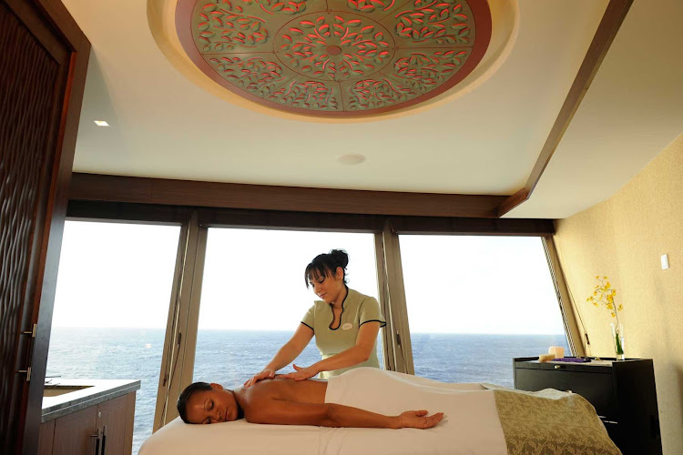 Make an appointment for therapeutic and beauty services for adults at Senses Spa & Salon spanning decks 11 and 12 toward the front of Disney Dream.
