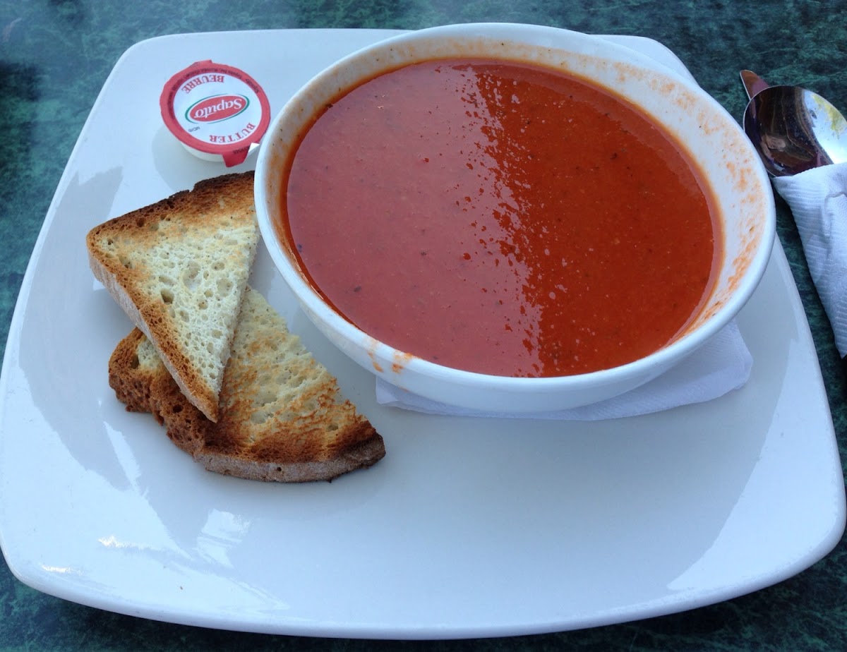 Roasted Red Pepper and Tomato Soup with GF Bread.
