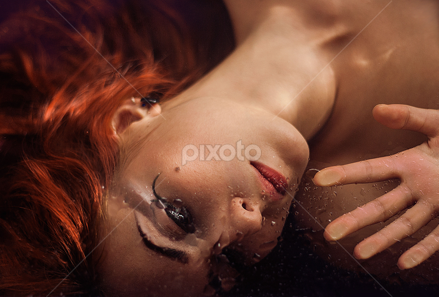 Under the water.Thinking. by Oana Artem - People Portraits of Women