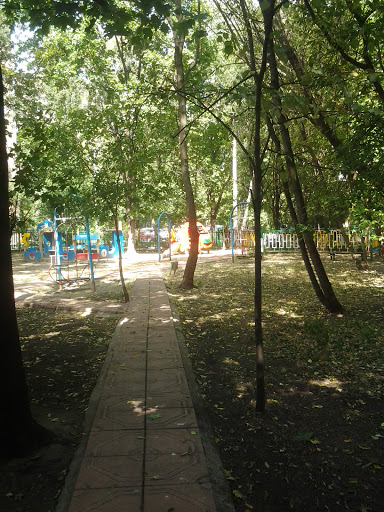 Детская площадка во дворе д.3 ул. Усиевича