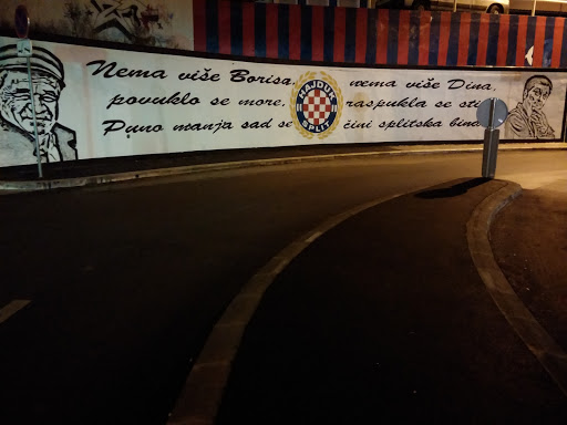 Dvornikovi S Hajdukom Mural