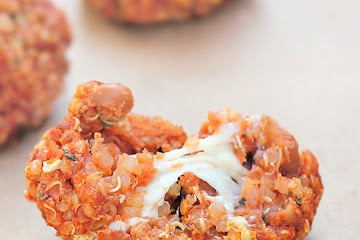 Quinoa Pizza Bites