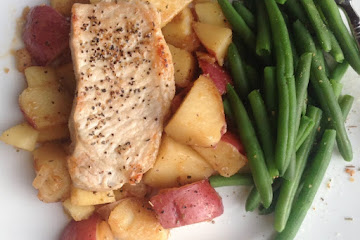 Pork Chops, Red Potatoes & Apple Skillet Dinner