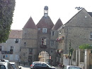 Tournan-en-Brie, La cloche et l'horloge