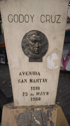 Av San Martín Memorial 