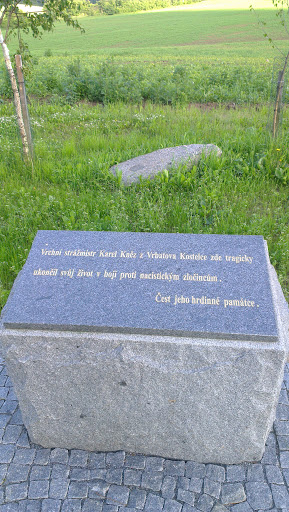 Pomník v upomíku vrchního strážmistra Karla Kněze