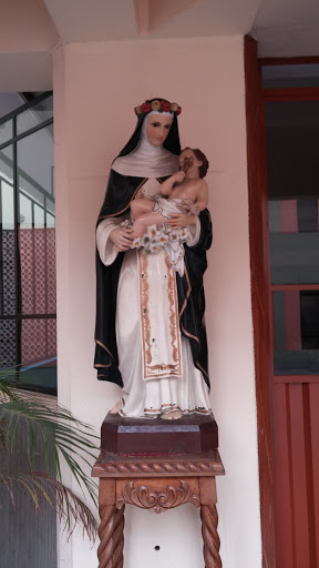 Estatua De Santa Rosa De Lima 