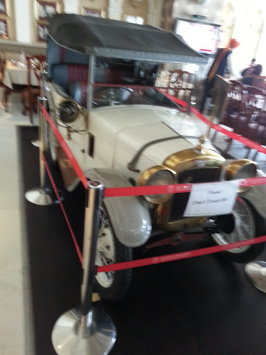 White Car Of Maharaja 