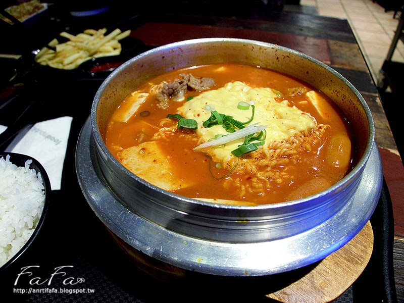 FoodRepublic 大食代 。 韓本家韓式料理 (Lumix DMC-LX5)