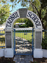 World War One Memorial Arch - Taonui School
