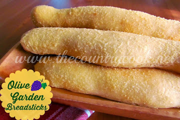 Homemade Garlic Breadsticks (+Video)