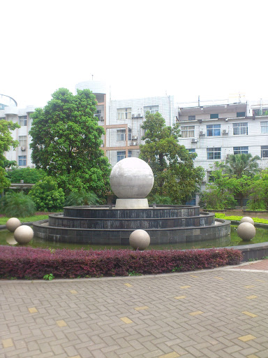 The Ball of Fountain