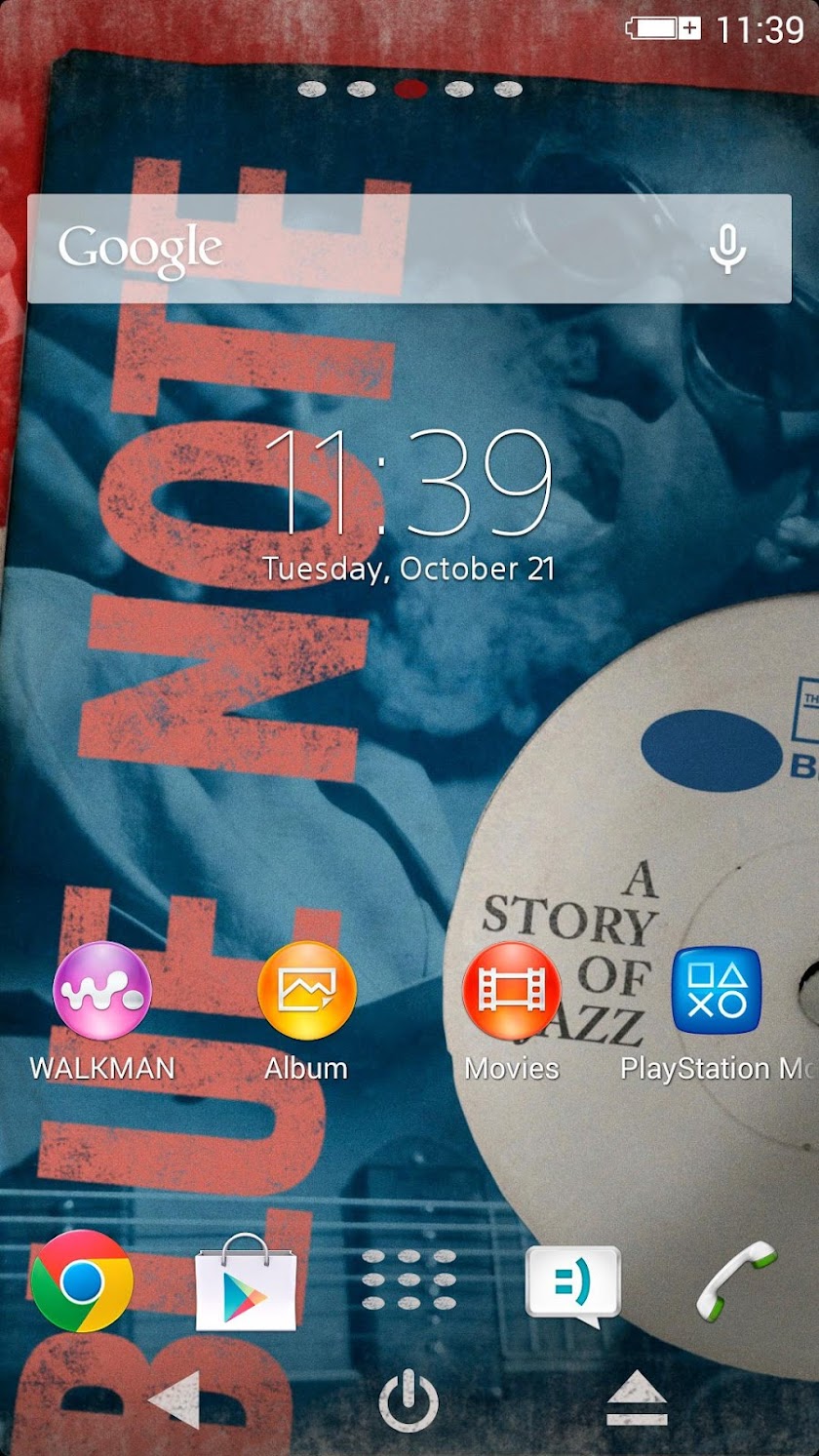 XPERIA™ Blue Note Story Theme Screen 2