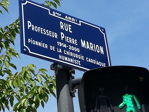 a la mémoire de Pierre Marion