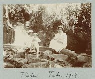 Familie portret bij een waterval