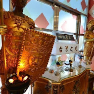 大黑松小倆口 - 埔里元首館