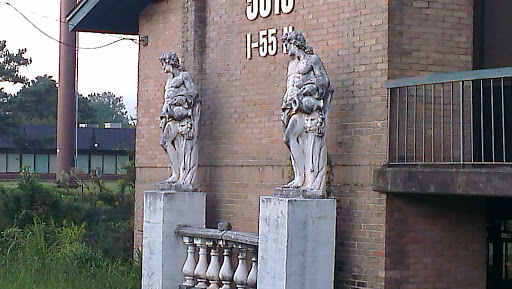 Statues At I-55