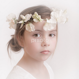 Flower girl by Milou Krietemeijer-Dirks -  