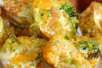 Broccoli and Cheese Quinoa Power Bites