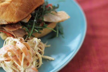 Wicked chicken with coleslaw