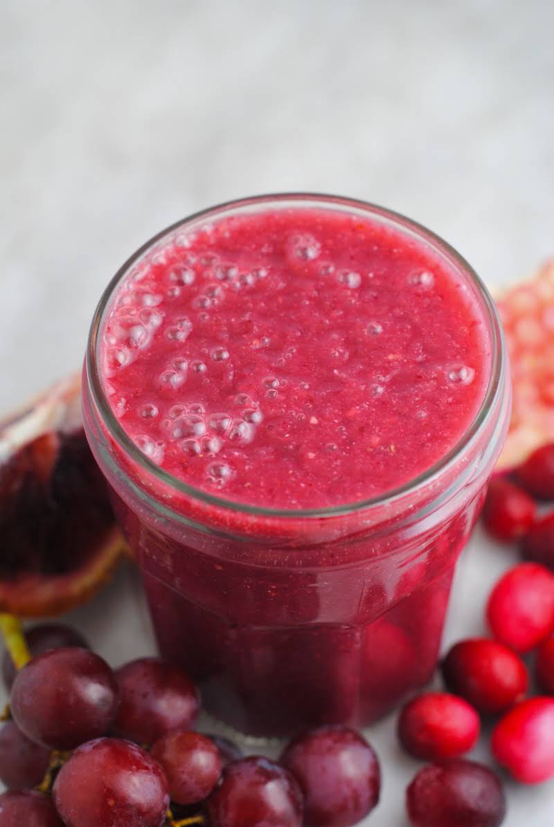 10 Best Red Fruit Smoothie Recipes