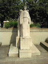 Ambert - Monument Aux Morts