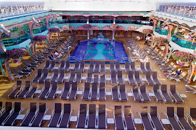 The Lido Pool aboard Carnival Splendor. 