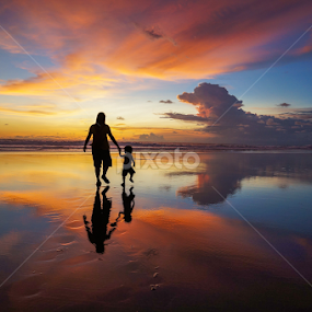 Into the Sunset by Wei Fuk Lie - People Street & Candids