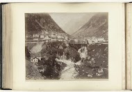 Gezicht op Göschenen met de Gotthardbahn