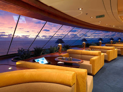 Top Sail Lounge on Deck 15, with its sweeping views and elegant interior, is part of MSC Fantasia's exclusive Yacht Club.