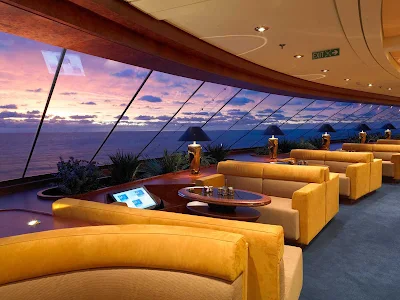 Top Sail Lounge on Deck 15, with its sweeping views and elegant interior, is part of MSC Fantasia's exclusive Yacht Club.