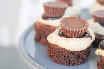 Mini Peanut Butter Cheesecake Brownies