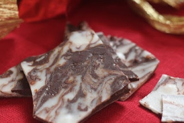 Holiday Salted Peppermint Bark