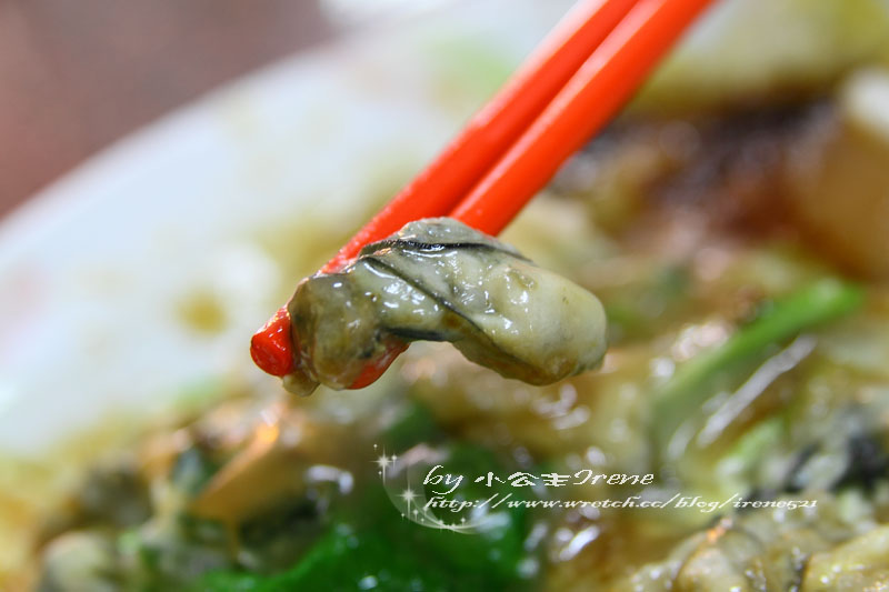 【南投埔里】蚵仔煎蓋飯．王記蚵仔煎